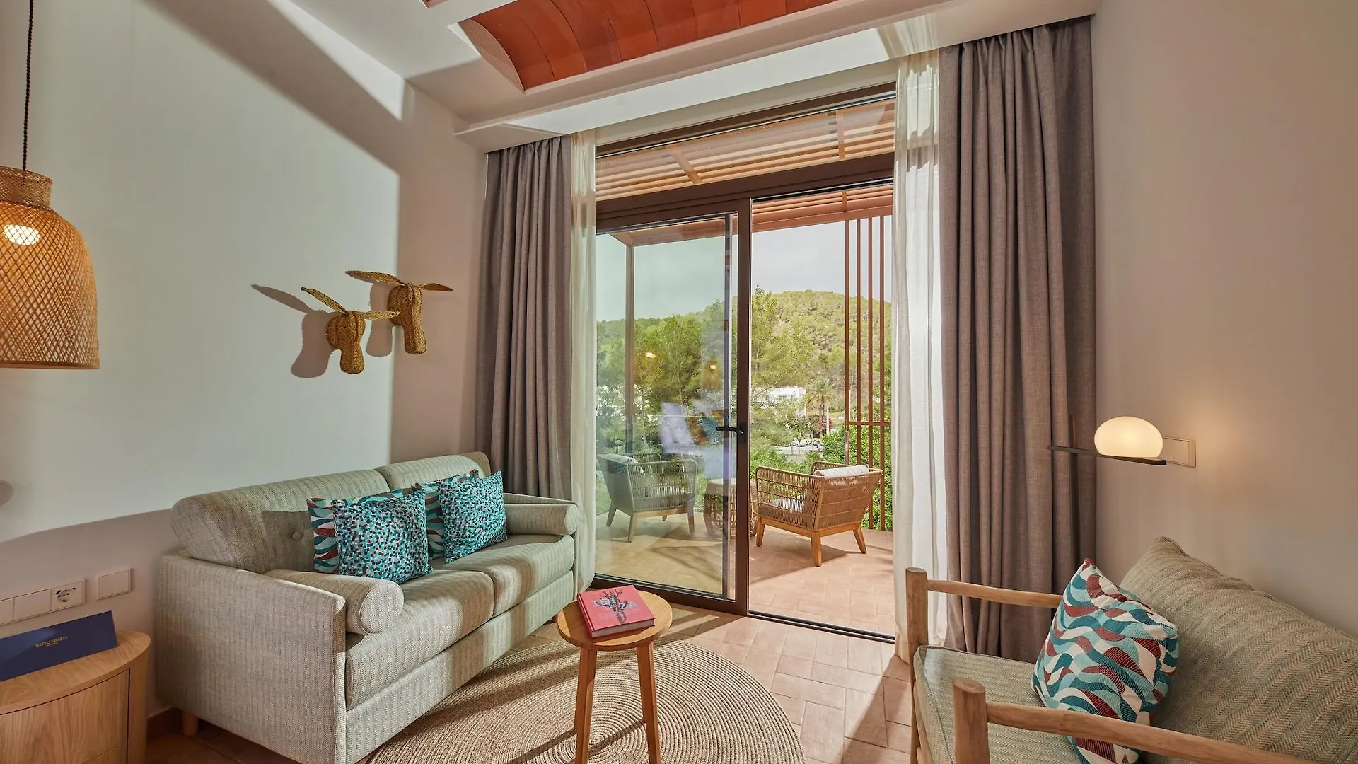 Cala San Miguel Ibiza Resort, Adults Only, Curio Collection By Hilton Port de Sant Miguel İspanya