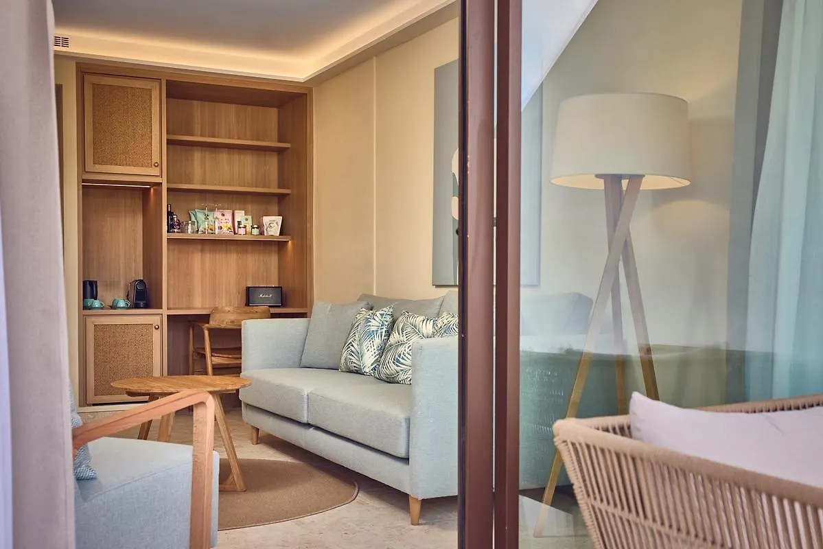 ***** Otel Cala San Miguel Ibiza Resort, Adults Only, Curio Collection By Hilton Port de Sant Miguel İspanya
