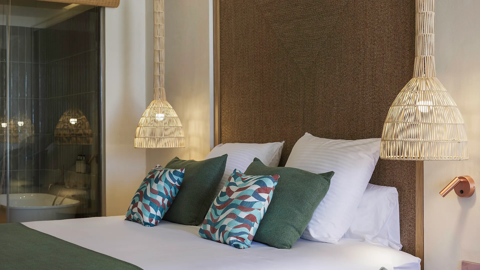 ***** Hotel Cala San Miguel Ibiza Resort, Adults Only, Curio Collection By Hilton Port de Sant Miguel Spain