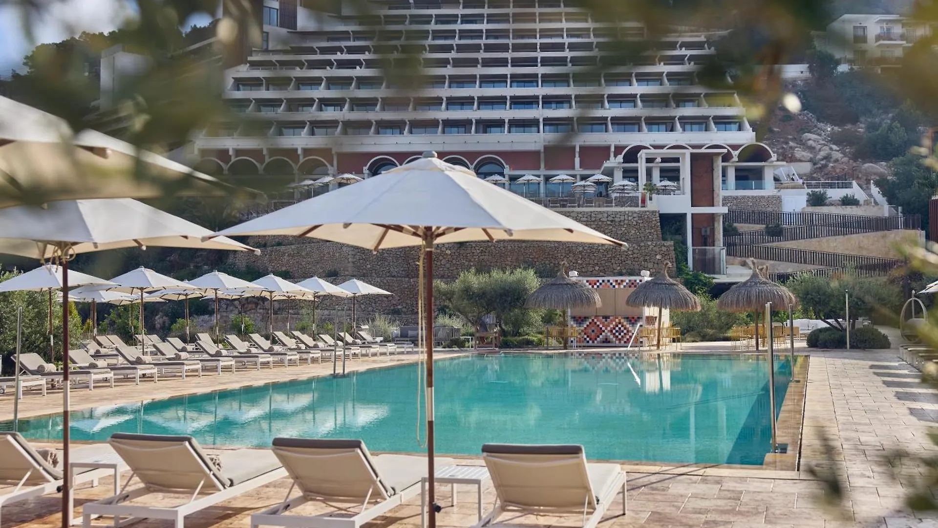 ***** Hotel Cala San Miguel Ibiza Resort, Adults Only, Curio Collection By Hilton Port de Sant Miguel España