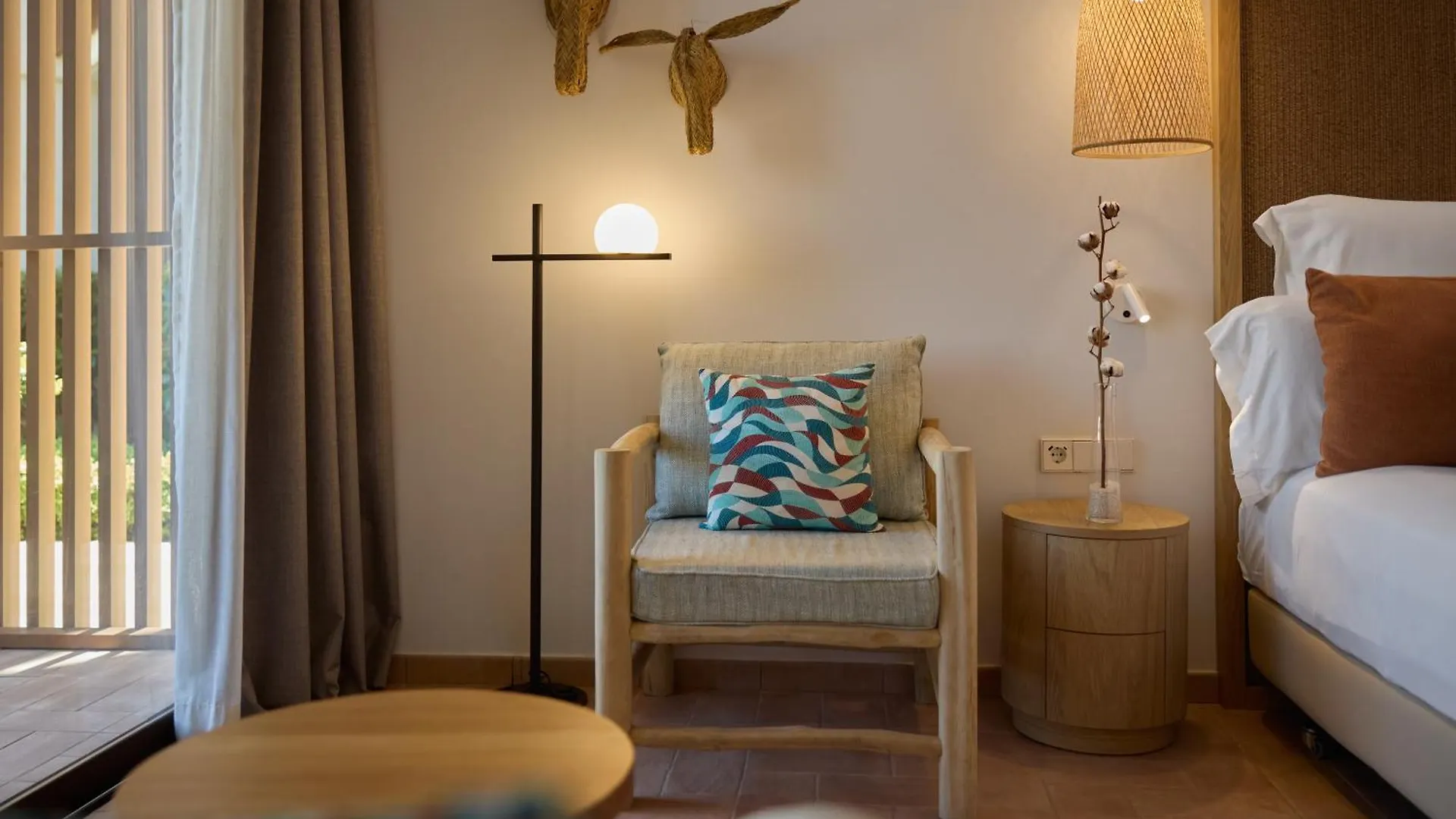 Cala San Miguel Ibiza Resort, Adults Only, Curio Collection By Hilton Port de Sant Miguel 5*,  España