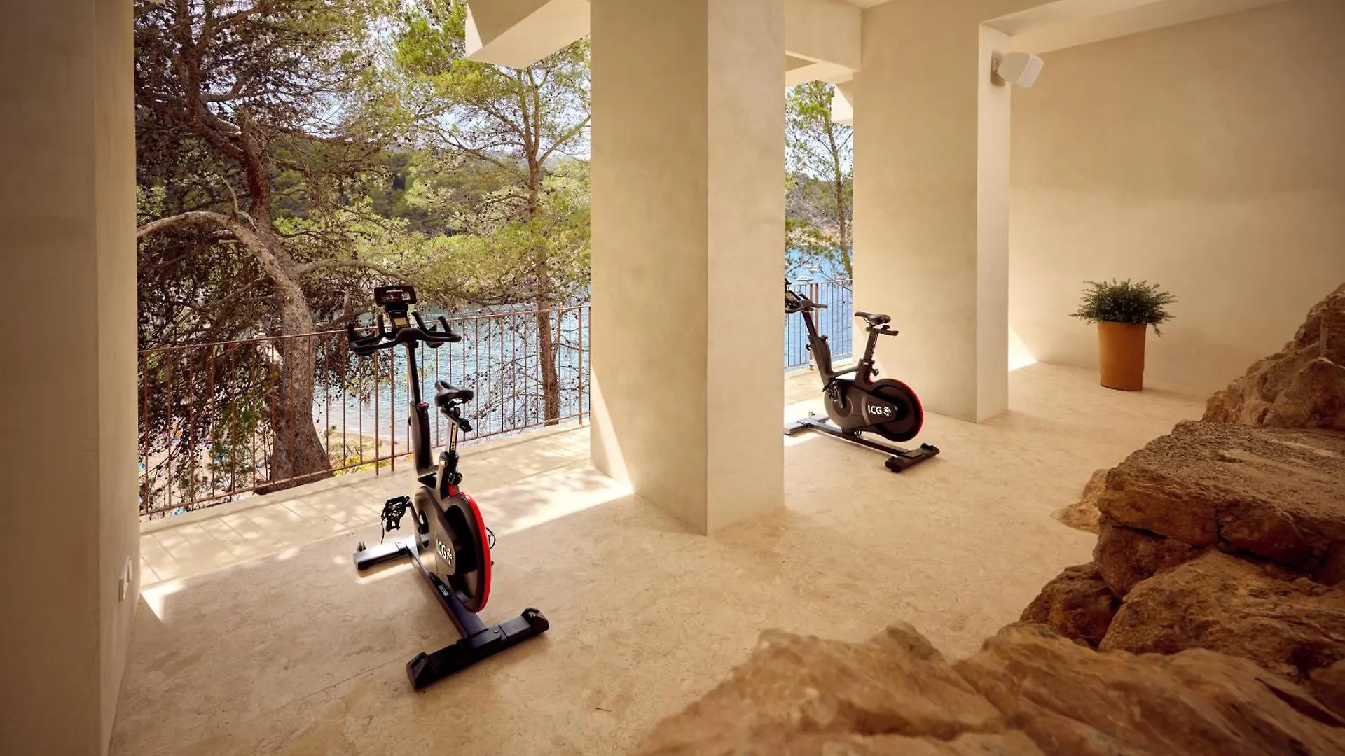 Hotel Cala San Miguel Ibiza Resort, Adults Only, Curio Collection By Hilton Port de Sant Miguel
